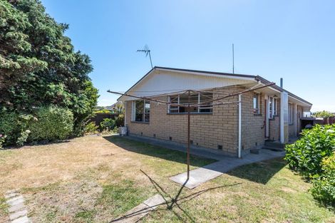 Photo of property in 43 Strathfield Avenue, Dallington, Christchurch, 8061
