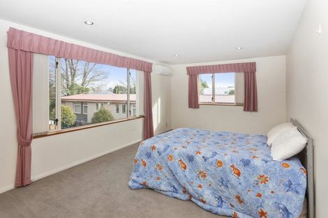 Photo of property in 94 Memorial Avenue, Ilam, Christchurch, 8053