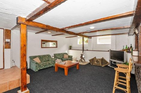 Photo of property in 11 Tiroroa Avenue, Te Atatu South, Auckland, 0610