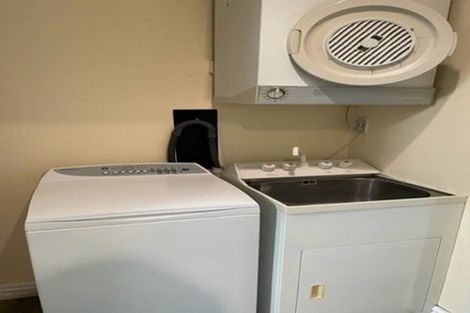 Photo of property in 16c Hobson Street, Thorndon, Wellington, 6011