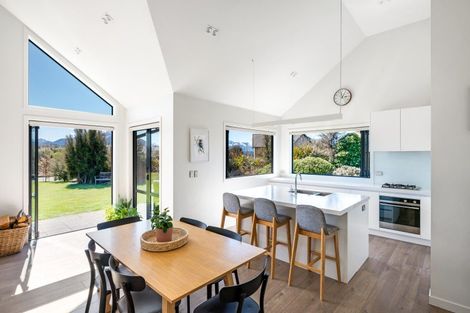 Photo of property in 10 Matheson Crescent, Albert Town, Wanaka, 9305