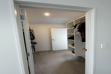 Photo of property in 34 Waituarua Drive, Takanini, 2112