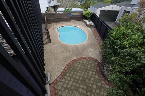 Photo of property in 141 West Harbour Drive, West Harbour, Auckland, 0618