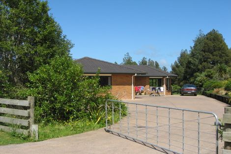 Photo of property in 494 Ponga Road, Opaheke, Papakura, 2584