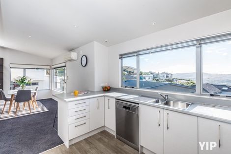 Photo of property in 35 Meadowcroft Grove, Johnsonville, Wellington, 6037