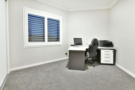 Photo of property in 10 Joblin Road, Wainui, Silverdale, 0994