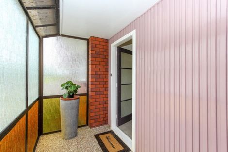 Photo of property in 4 Parsons Street, Vogeltown, New Plymouth, 4310