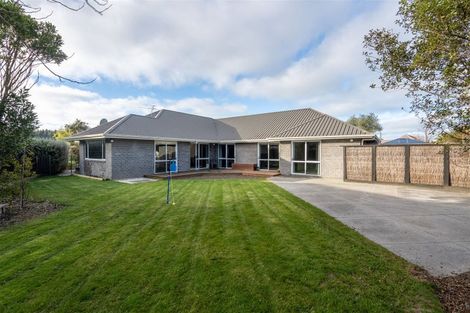 Photo of property in 7 Copperfield Close, Parklands, Christchurch, 8083