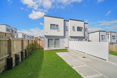 Photo of property in 14a Putiputi Way, Papakura, 2110