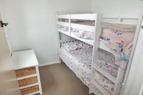 Photo of property in 3 Chrystall Street, Foxton Beach, Foxton, 4815