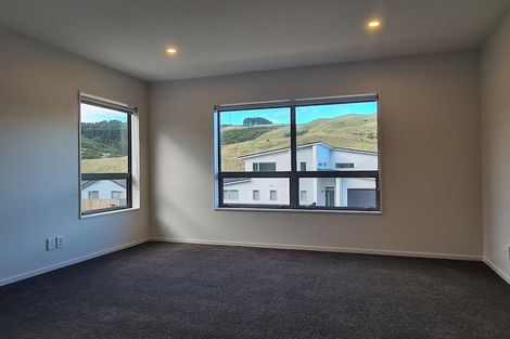 Photo of property in 87 Melksham Drive, Churton Park, Wellington, 6037