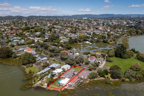 Photo of property in 51 Queen Mary Avenue, New Lynn, Auckland, 0600