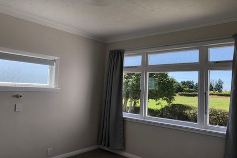 Photo of property in 235 Tararua Road, Levin, 5571