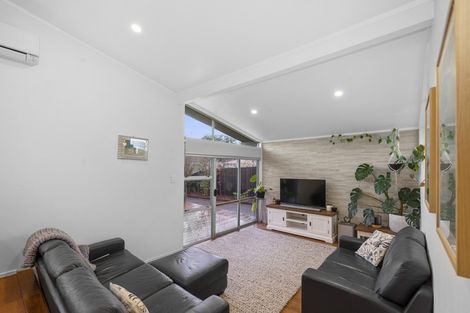 Photo of property in 18 Mcintyre Avenue, Fenton Park, Rotorua, 3010