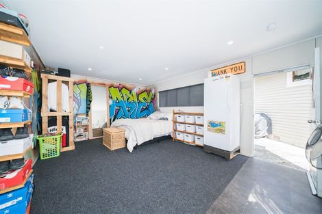 Photo of property in 14 Norwich Place, Awapuni, Palmerston North, 4412