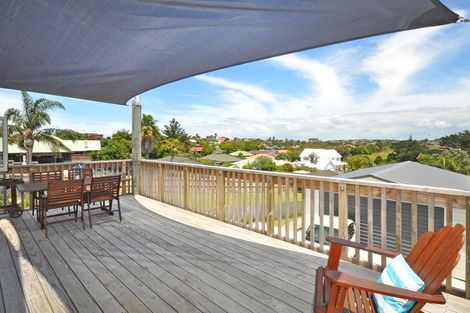Photo of property in 37 Shakespear Road, Army Bay, Whangaparaoa, 0930