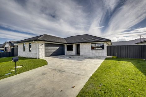 Photo of property in 16 Hikawera Drive, Frimley, Hastings, 4120