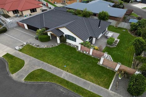 Photo of property in 7 Barry Curtis Place, Levin, 5510