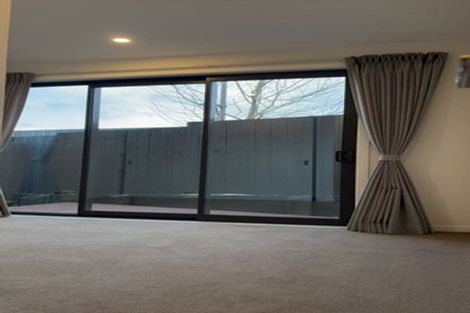 Photo of property in 4e Knights Road, Rosedale, Auckland, 0632
