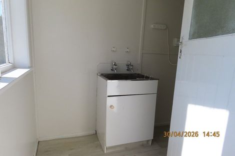 Photo of property in 39 Mcclintock Road, Massey, Auckland, 0614