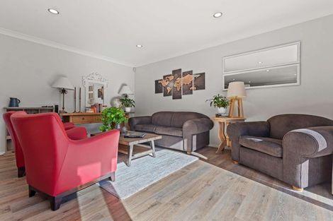 Photo of property in 16a Princes Street, Cambridge, 3434