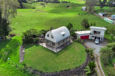 Photo of property in 812 Carrington Road, Hurworth, New Plymouth, 4371