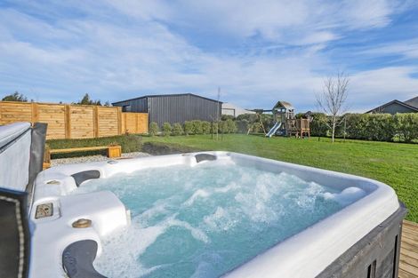 Photo of property in 25 Landsborough Drive, Darfield, 7571