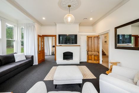 Photo of property in 114 Highgate, Roslyn, Dunedin, 9010