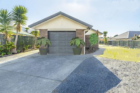 Photo of property in 45 Robert Ross Place, Clendon Park, Auckland, 2103