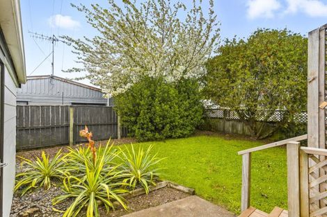 Photo of property in 42 Quinn Road, Levin, 5510