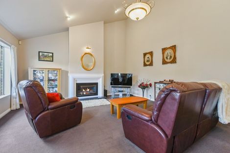 Photo of property in 7 Guernsey Place, Grandview Heights, Hamilton, 3200