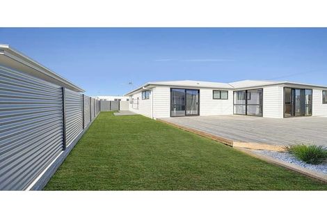 Photo of property in 85 Seabury Avenue, Foxton Beach, Foxton, 4815