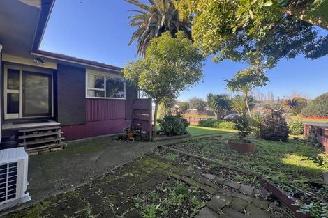 Photo of property in 57 Casuarina Road, Half Moon Bay, Auckland, 2012