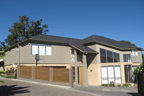 Photo of property in 32 Grammar School Road, Pakuranga, Auckland, 2010
