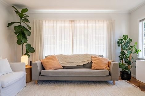 Photo of property in 12 Glenside Road, Glenside, Wellington, 6037