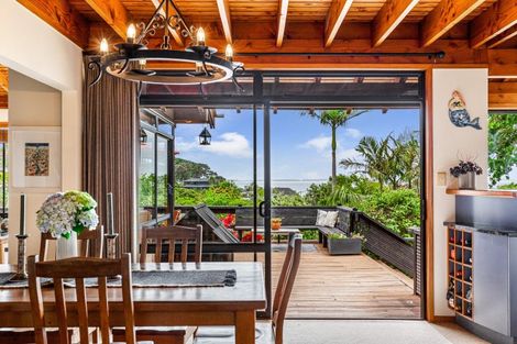 Photo of property in 3 Park Rise, Campbells Bay, Auckland, 0630