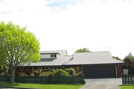 Photo of property in 10 Milesbrook Close, Rangiora, 7400