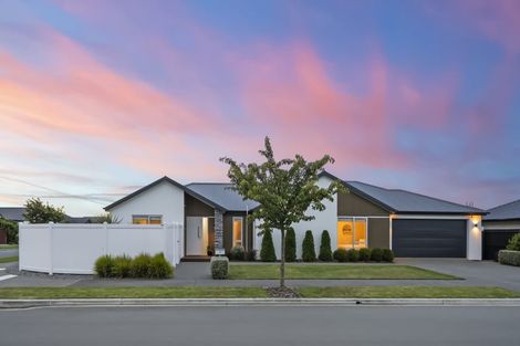 Photo of property in 10 Brooklands Street, Burwood, Christchurch, 8083