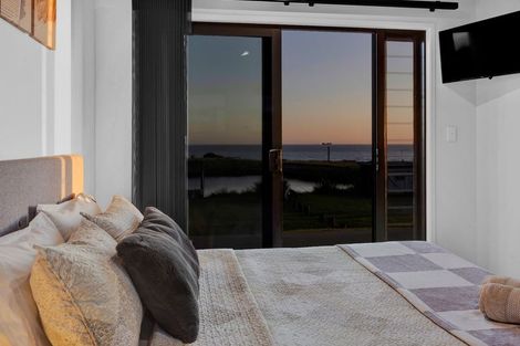 Photo of property in 21 Rosemount Road, Waverley, 4591