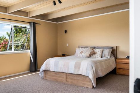 Photo of property in 43 Cable Bay Block Road, Cable Bay, 0420