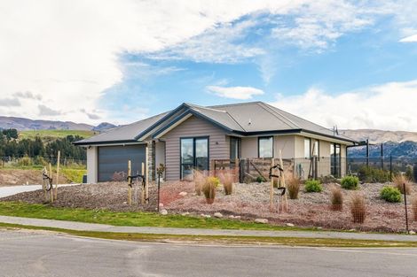 Photo of property in 15 Jackson Rise, Luggate, Wanaka, 9383