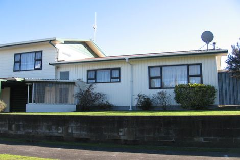 Photo of property in 1a Cohen Place, Milson, Palmerston North, 4414