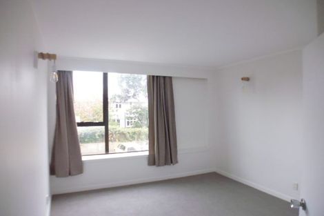 Photo of property in Hobson Court Flats, 18/70 Hobson Street, Thorndon, Wellington, 6011