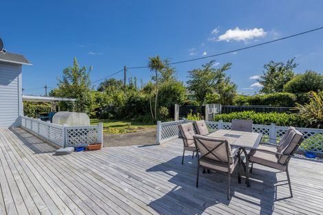 Photo of property in 1 Oriel Place, Levin, 5510