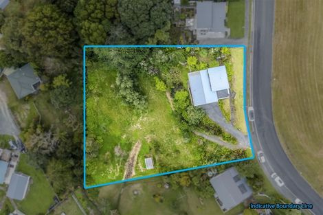 Photo of property in 86 Howard Road, Orere Point, Papakura, 2585