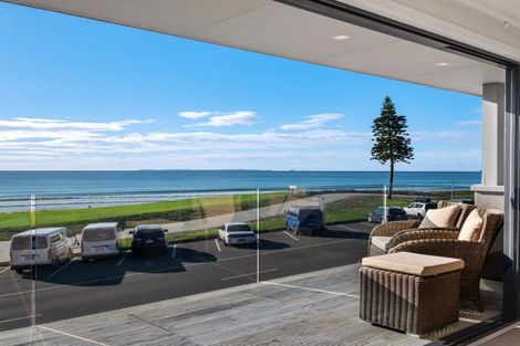 Photo of property in 157 Marine Parade, Mount Maunganui, 3116