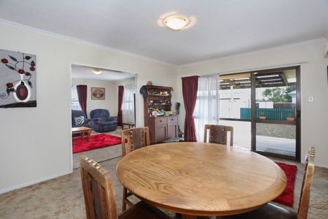 Photo of property in 7 Cemetery Road, Sanson, 4817