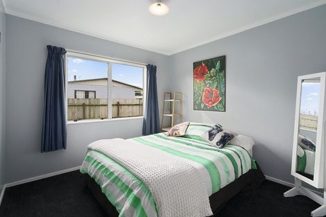 Photo of property in 11 Huntly Street, Foxton, 4814