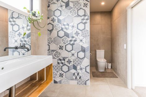 Photo of property in 5 Regent Street, Lower Shotover, Queenstown, 9304