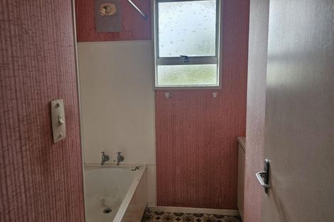 Photo of property in 5 Grey Street, Patea, 4520